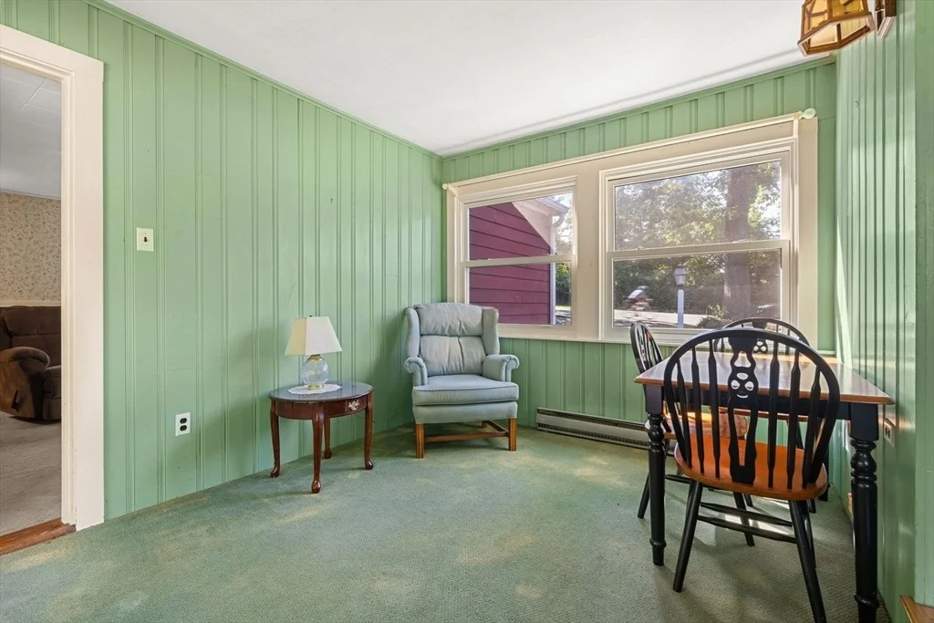 Photo of 10 Maple St
