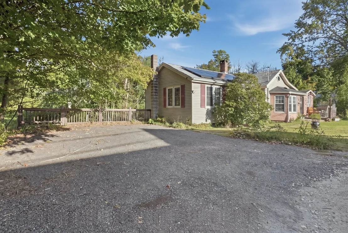 Photo of 30 Baldwinville Road