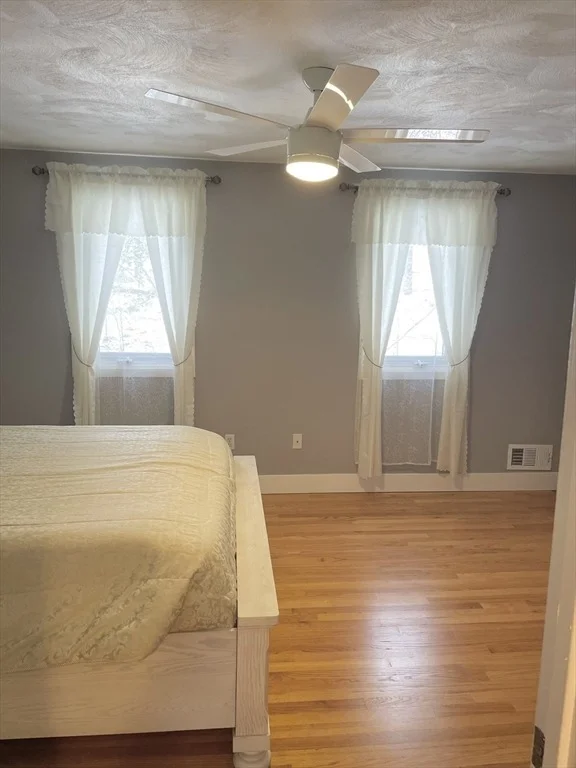 Photo of Unit 705 at 31 Blithewood Avenue