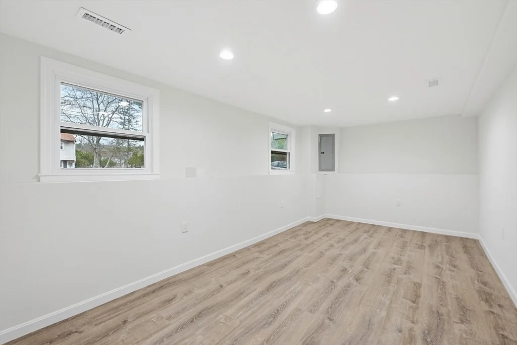 Photo of 58 Ray Ave