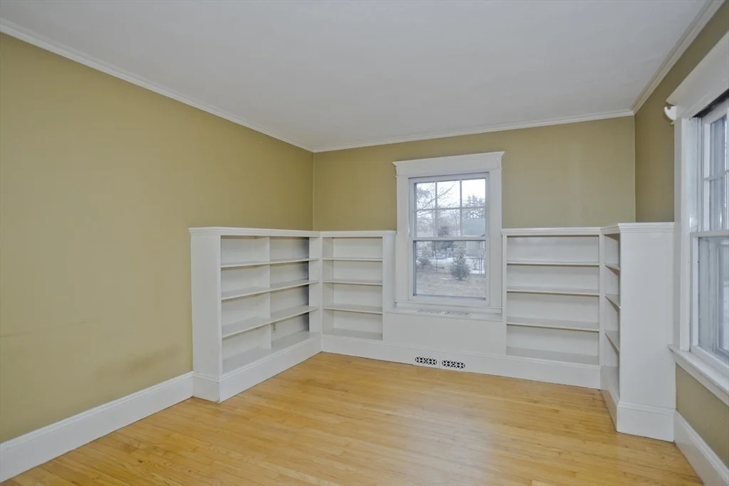 Photo of 29 Rhinebeck Ave