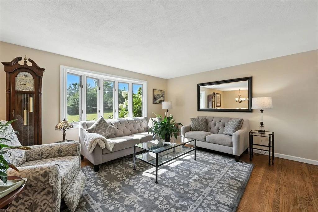 Photo of 4 Claren Dr
