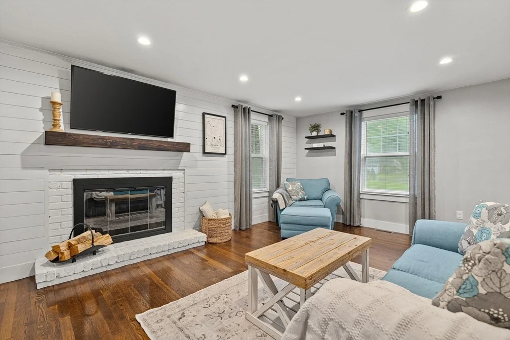 Photo of 21 Arrowhead Rd