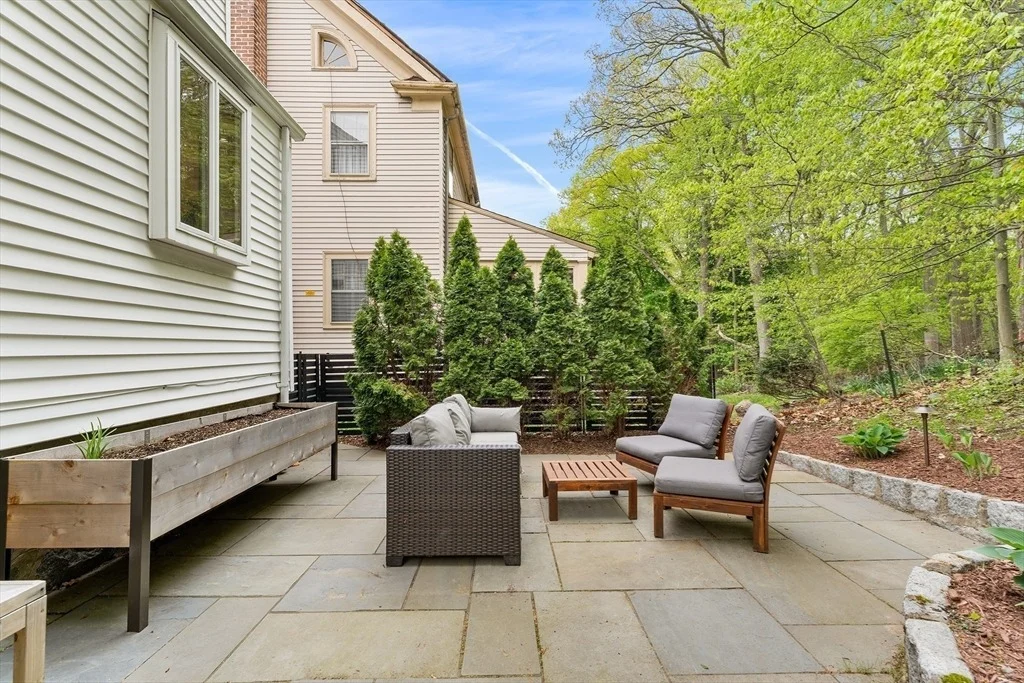 Photo of 11 Crehore Rd