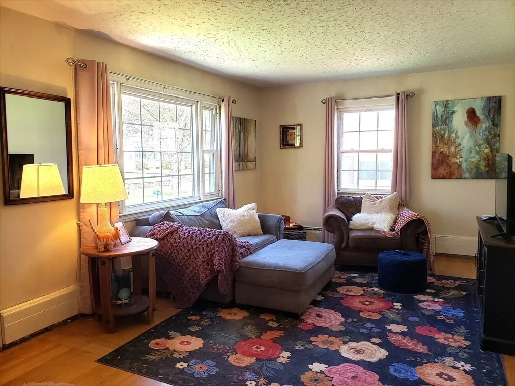Photo of 16 Edward Ave