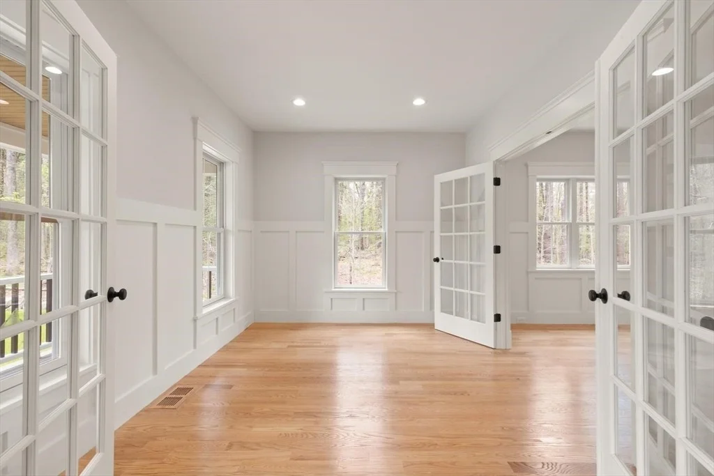 Photo of 16R Eldor Drive