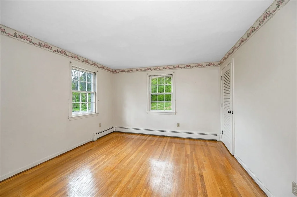 Photo of 104 Meadowview Road