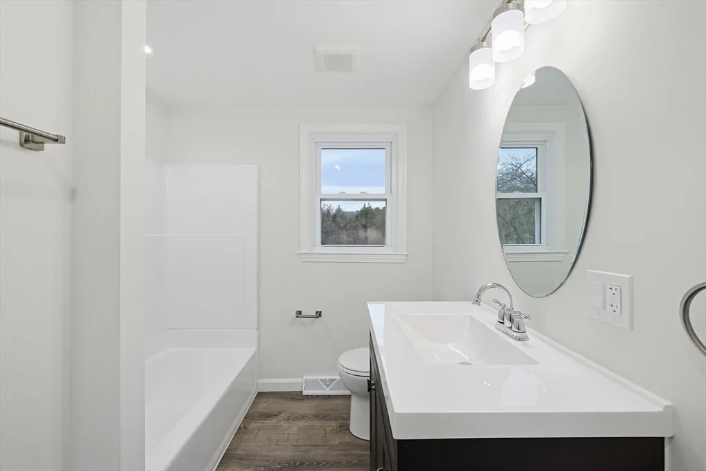 Photo of 58 Ray Ave