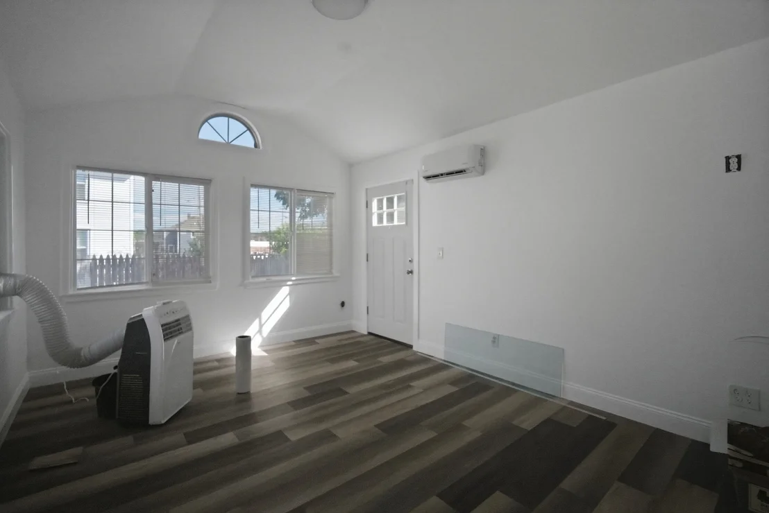 Photo of 150 Lawndale St