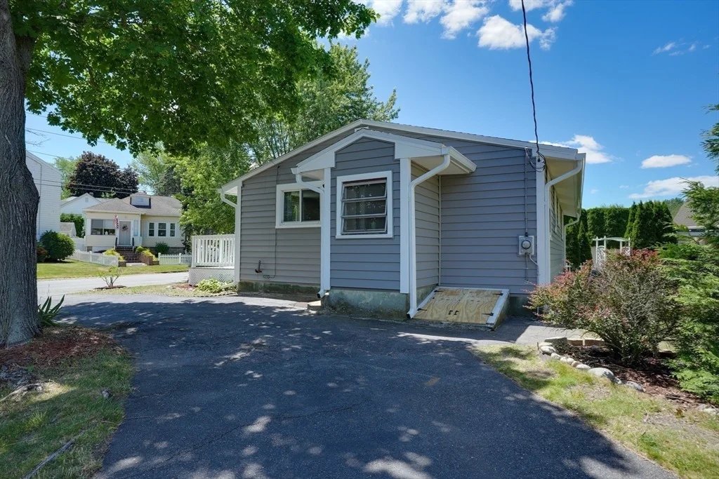 Photo of 15 Jefferson Ave