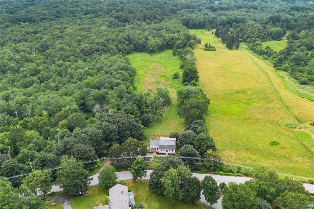 Photo of 444 Middle Road