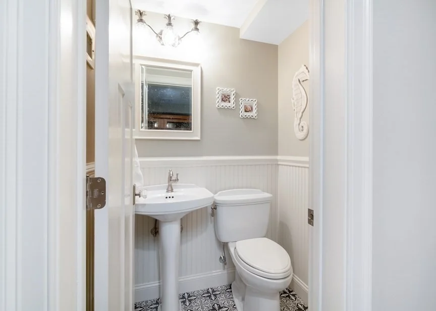 Photo of 10 Whitehead Ave