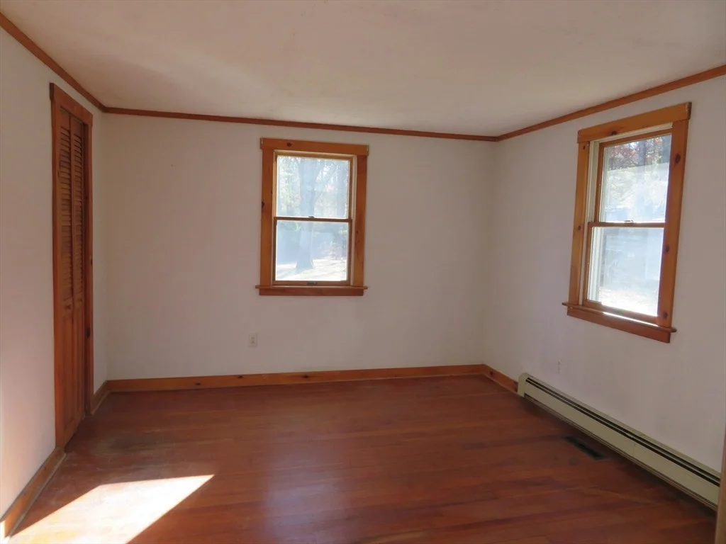 Photo of 103 King Philip Rd