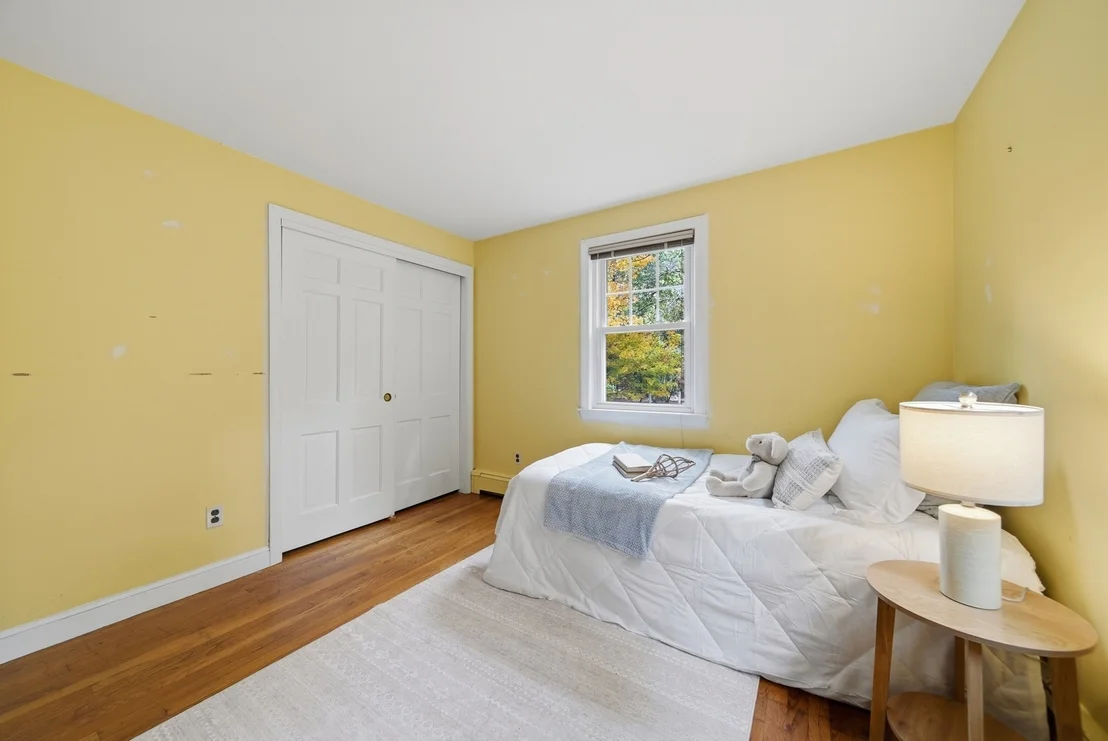 Photo of 401 Longley Rd