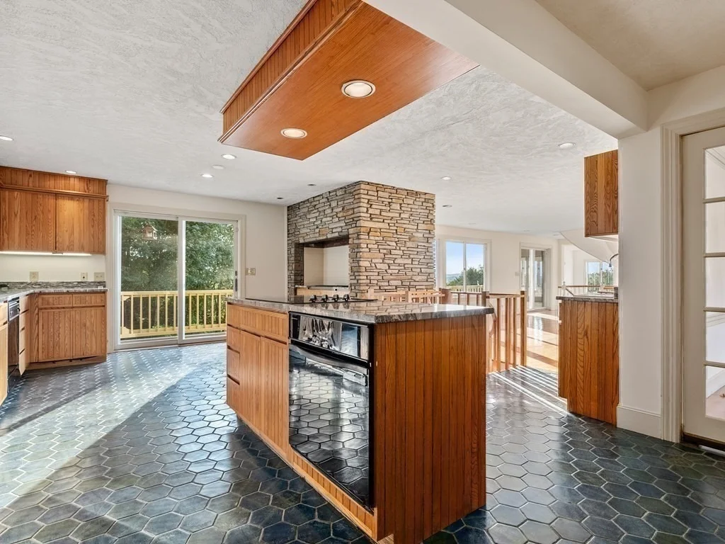 Photo of 12 Jefferson Rd
