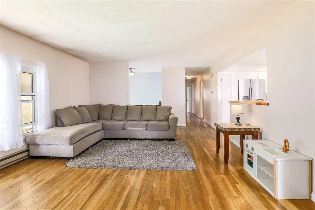 Photo of 6 Lerner Dr