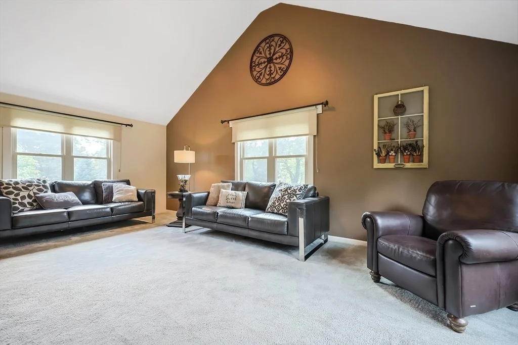 Photo of 65 Benjamin Day Dr.