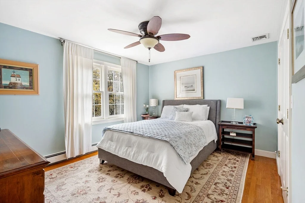 Photo of 56 Paradise Dr