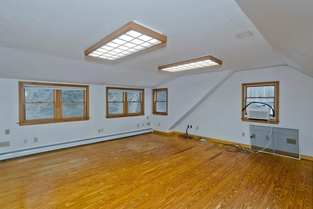Photo of 94 Amherst Rd