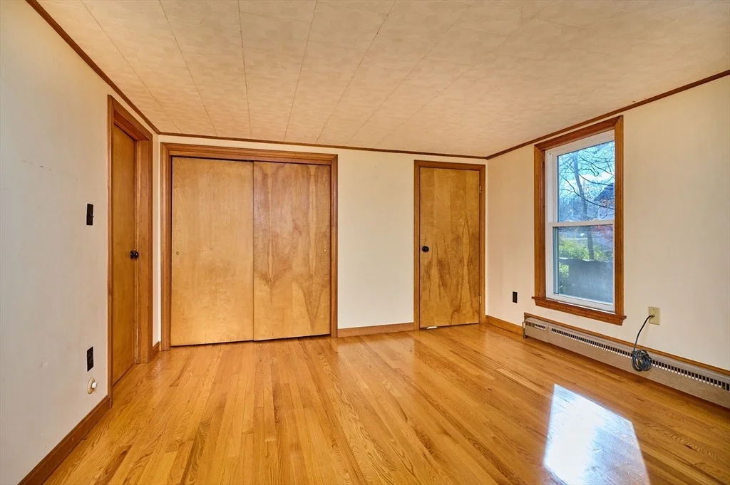 Photo of 158 Main St