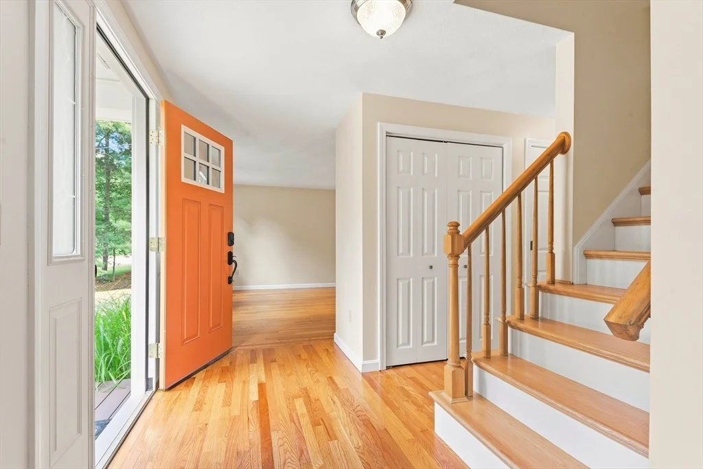 Photo of 10 Strawstone Ln