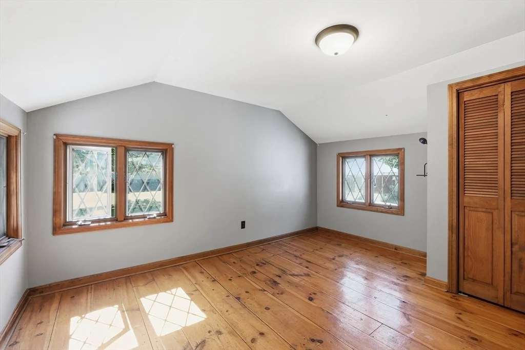 Photo of 151 Narrows Rd
