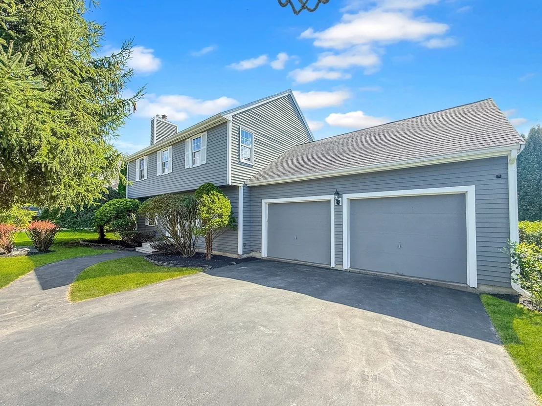 Photo of 5 Swan Cir