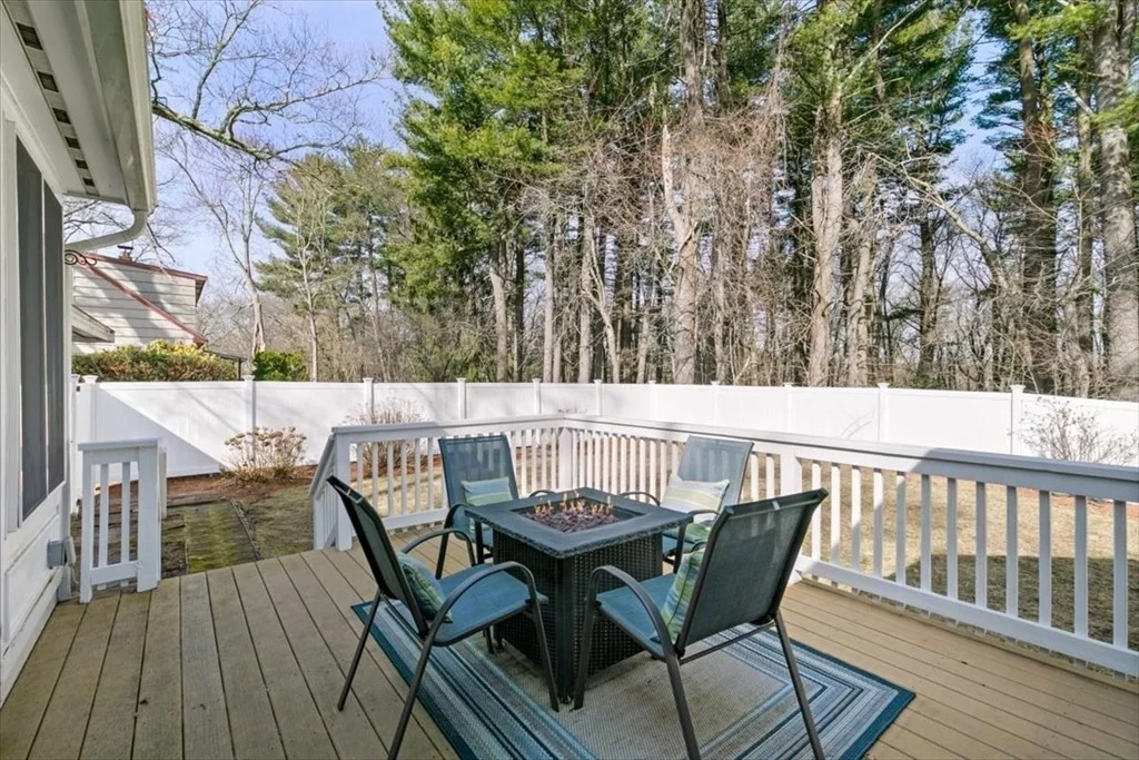 Photo of 58 Oakcrest Circle