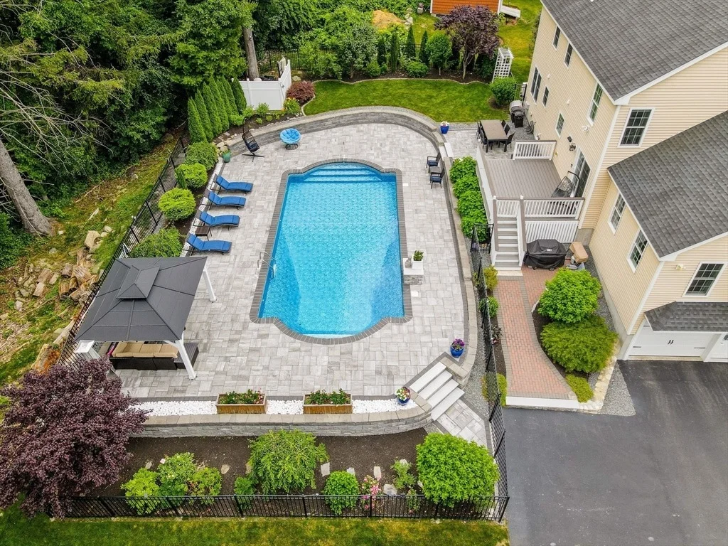 Photo of 61 Saddle Rd