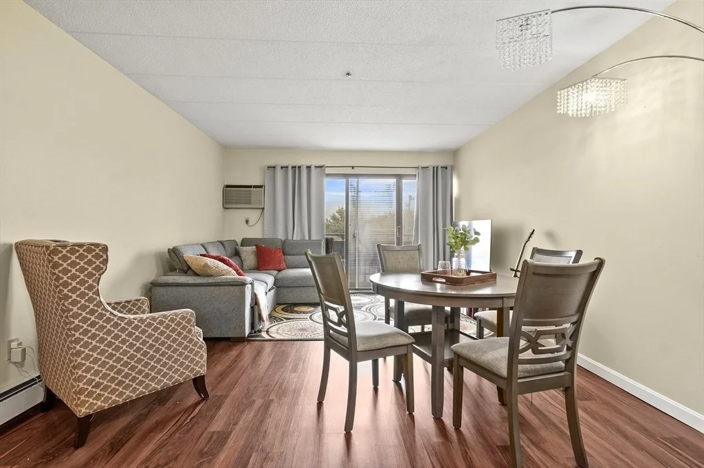 Photo of Unit 32 at 881 Broadway