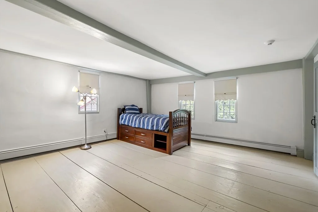 Photo of 50 Kendall Rd
