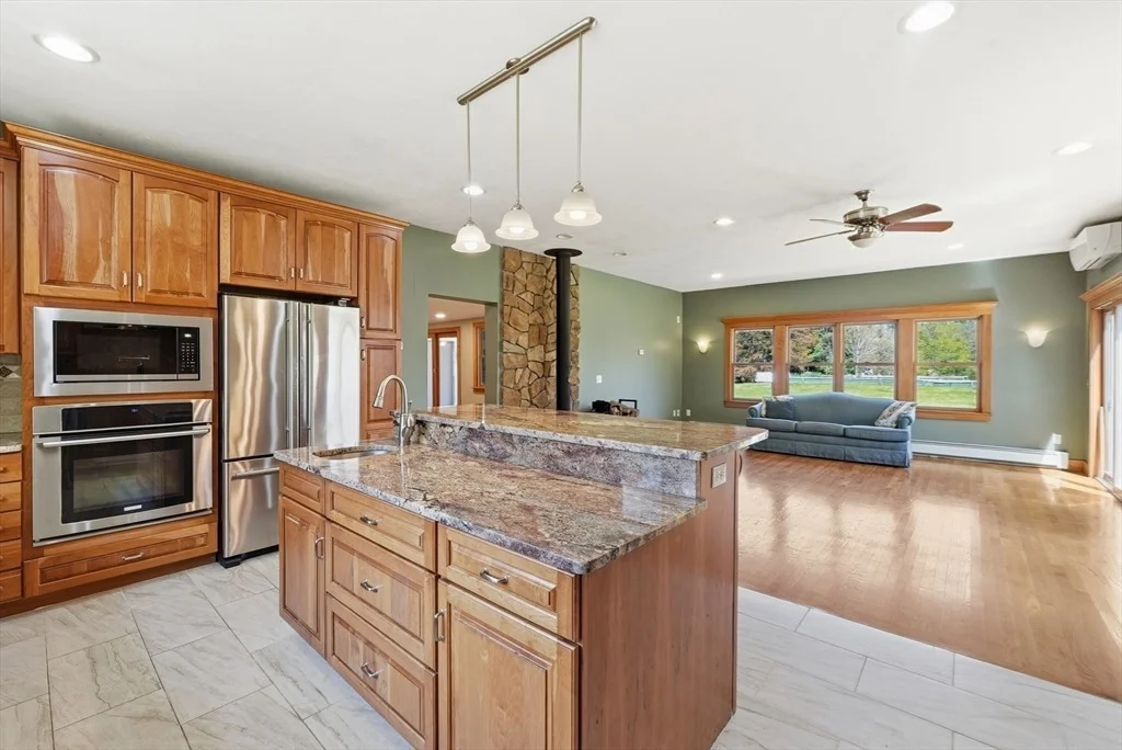 Photo of 269 Harvard Rd