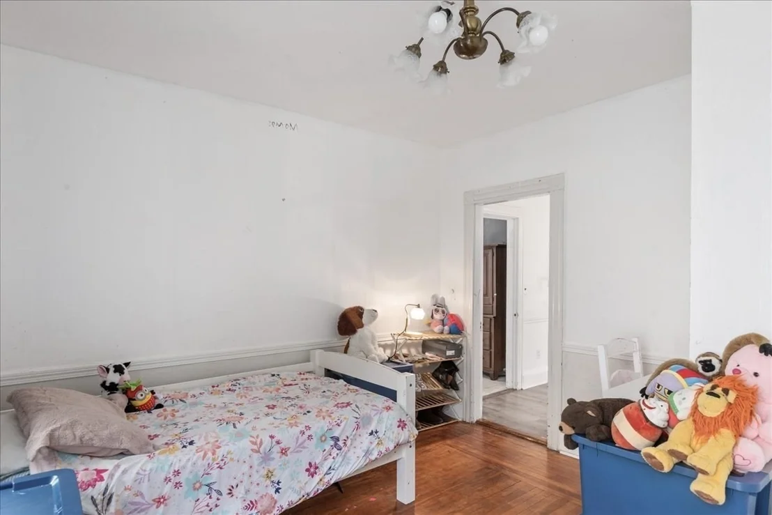 Photo of 33 Ninth Ave