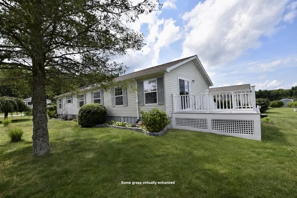 Photo of 29 Lyn Ln.