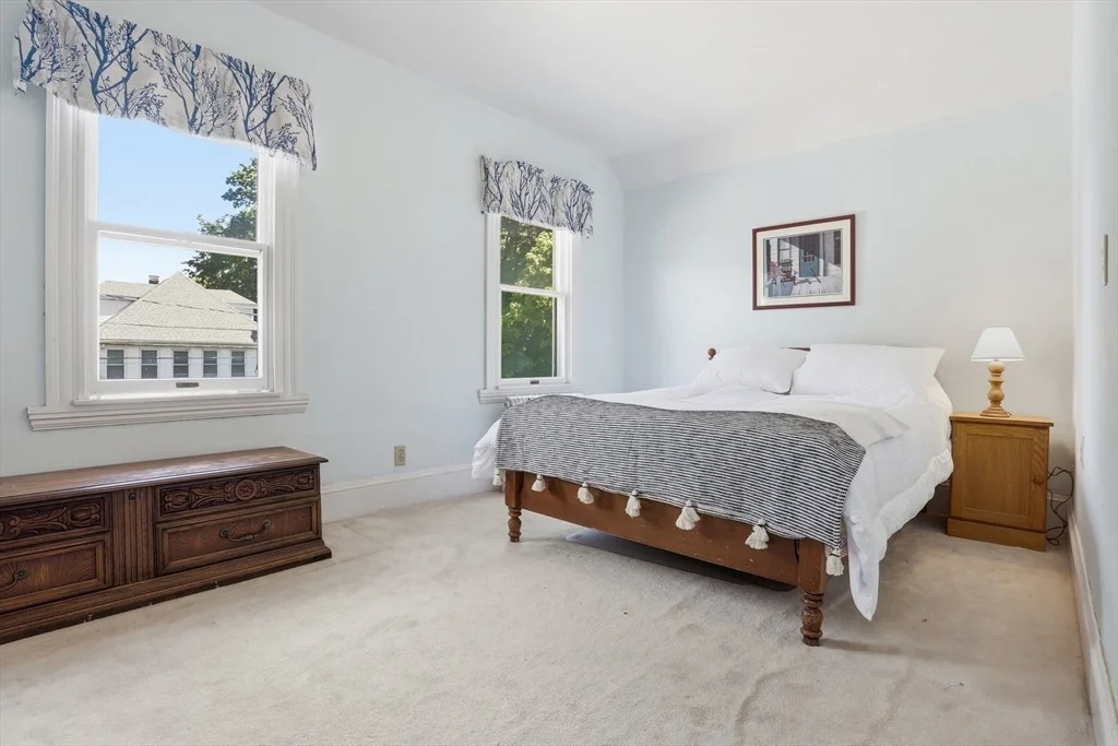 Photo of 47 Bingham Ave