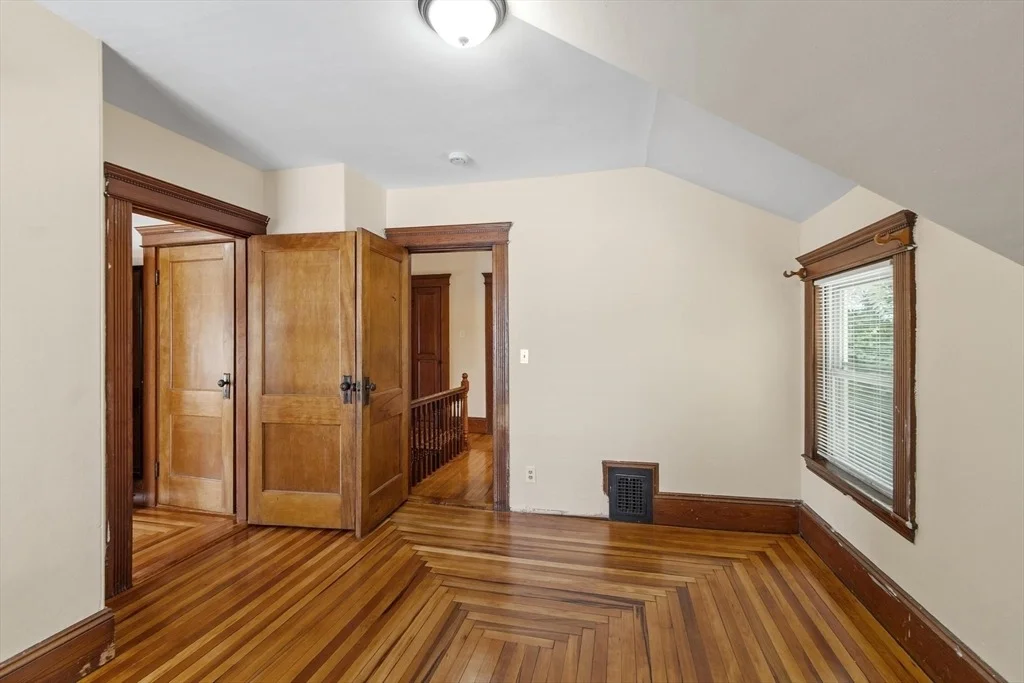 Photo of 219 Walnut Street