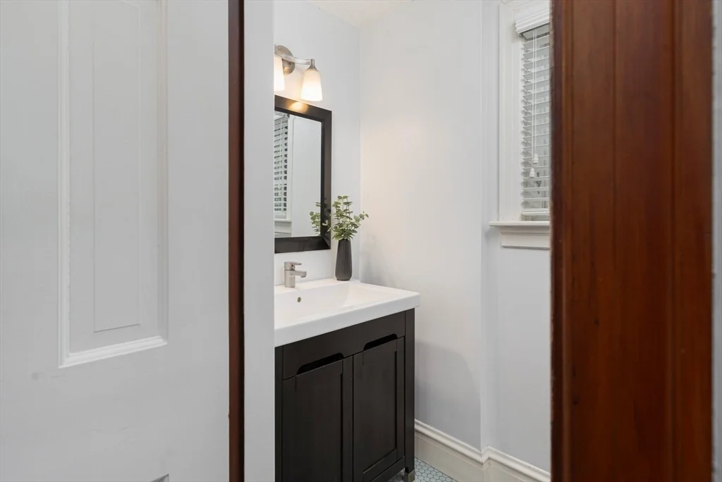 Photo of 87 Blackstone Blvd