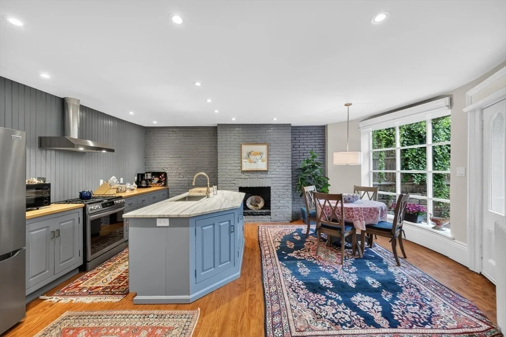 Photo of 27 Mattoon Street