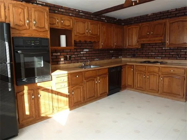 Photo of Unit C at 68 Colonial Cir