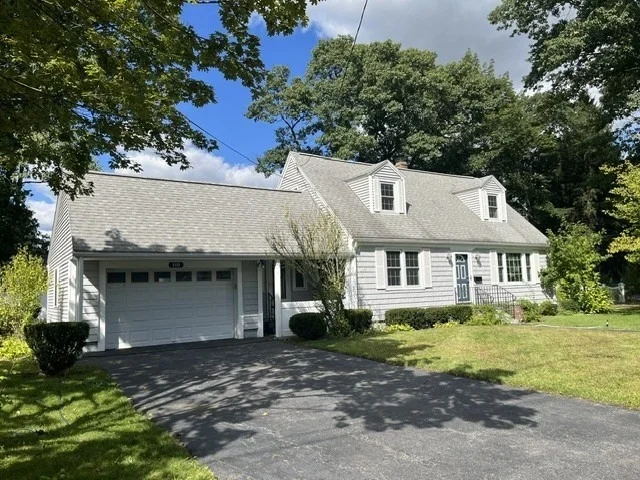 Photo of 110 Longmeadow Dr