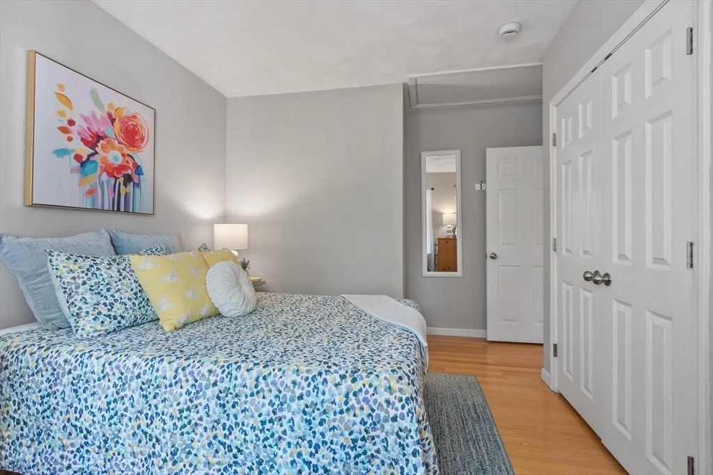 Photo of 25 Whitney Lane