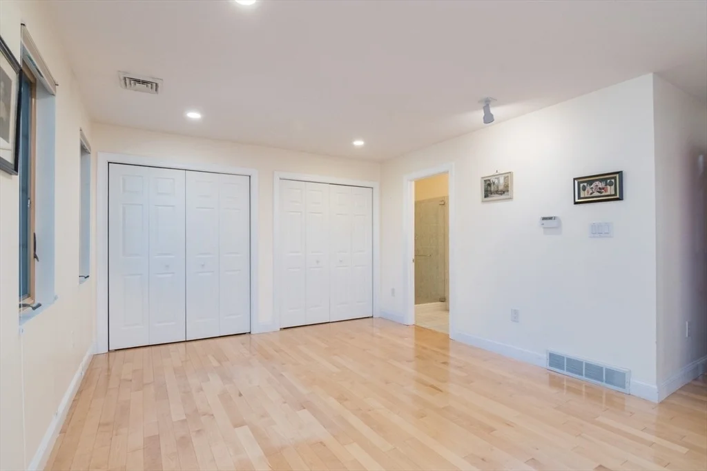 Photo of 62 Fairview Ave