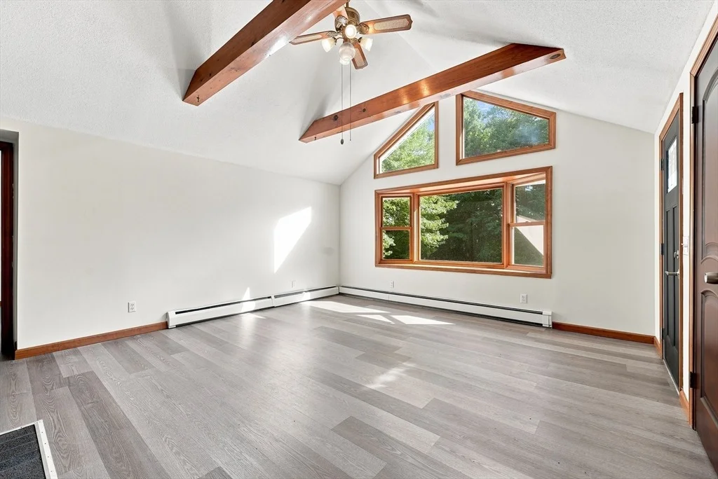 Photo of 291 Pochassic Road