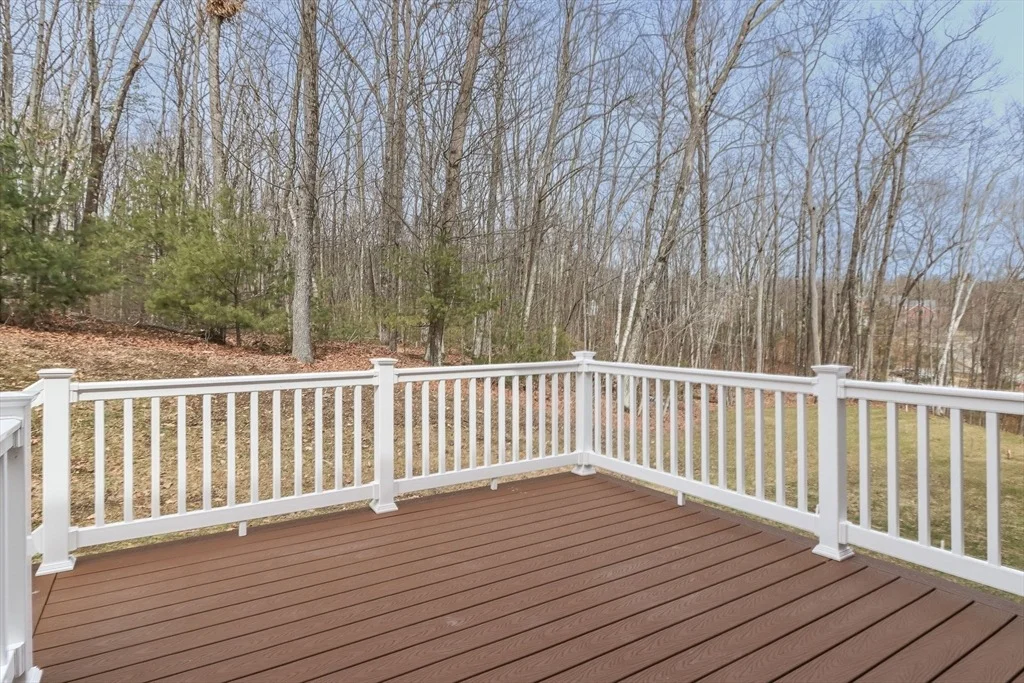 Photo of 76 Robin Hill Rd