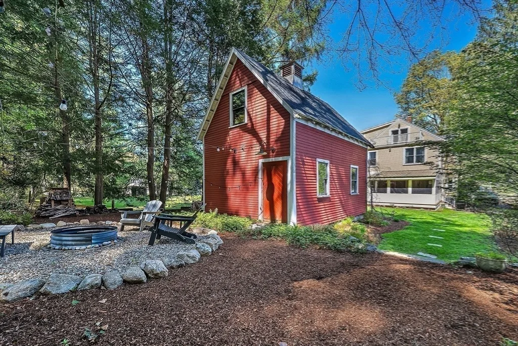 Photo of 77 Brook Rd
