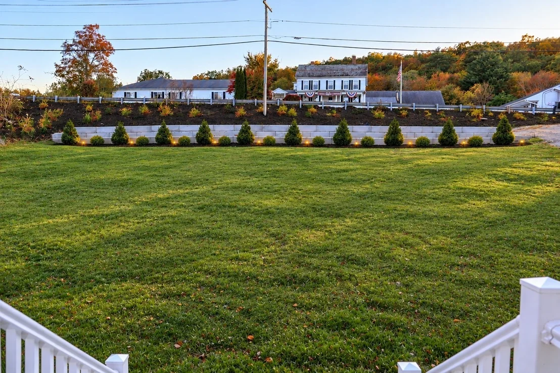 Photo of 190 Southbridge Rd