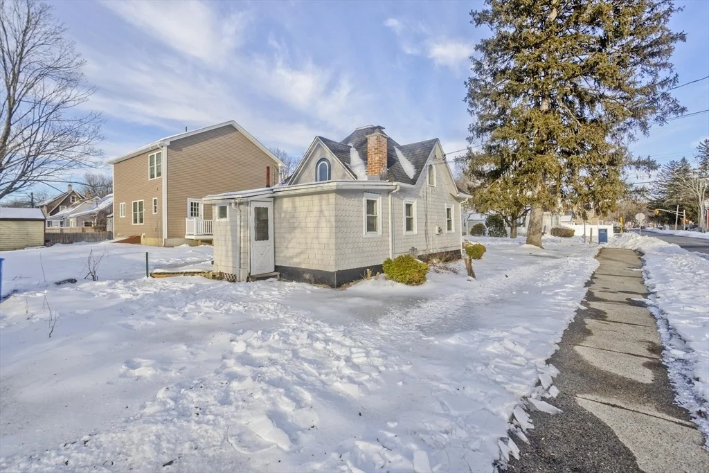 Photo of 98 Ellsworth Ave