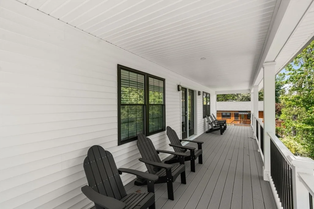 Photo of 44 Pine Point Rd