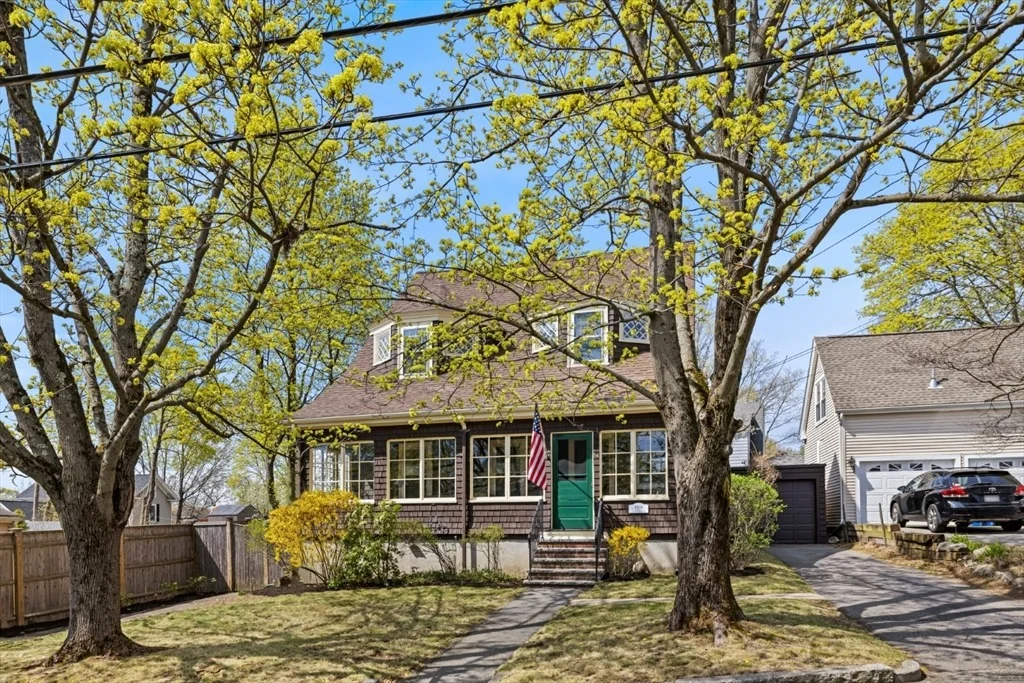 Photo of 14 Bancroft Ave