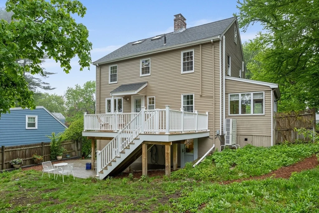 Photo of 168 Cedar Ave